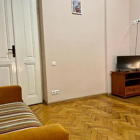 Διαμέρισμα Romantic - Center 5 15 *