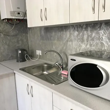 Romantic - Center 5 15 * Λβιβ