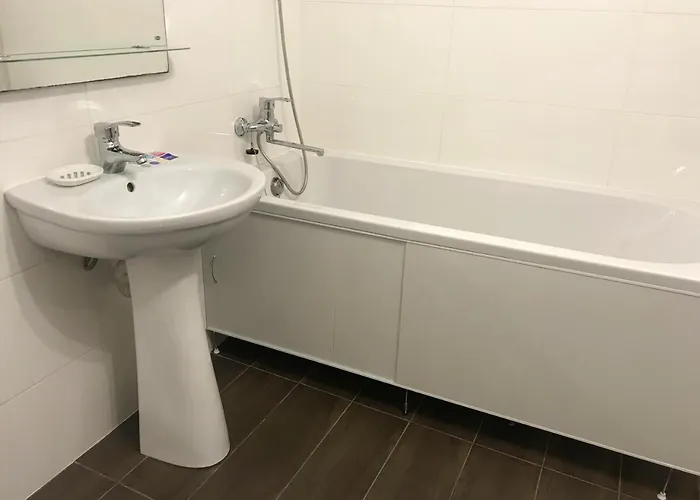 Romantic - Center 5 15