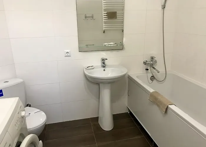 Romantic - Center 5 15 * Lviv